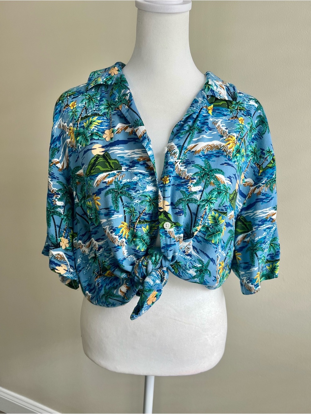 Tropical Hawaiian Shirt Oversized Lightweight Button Down Small
